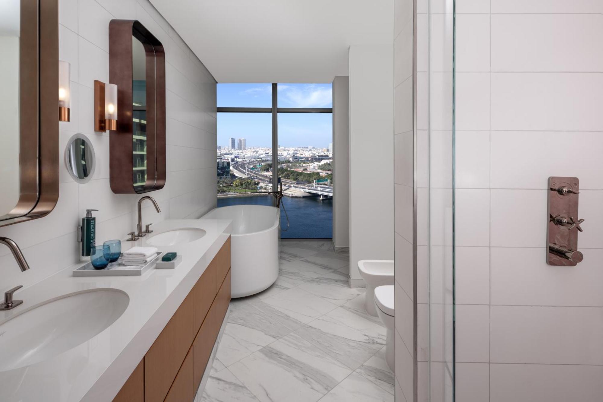 Hilton Dubai Creek Hotel & Residences Luaran gambar