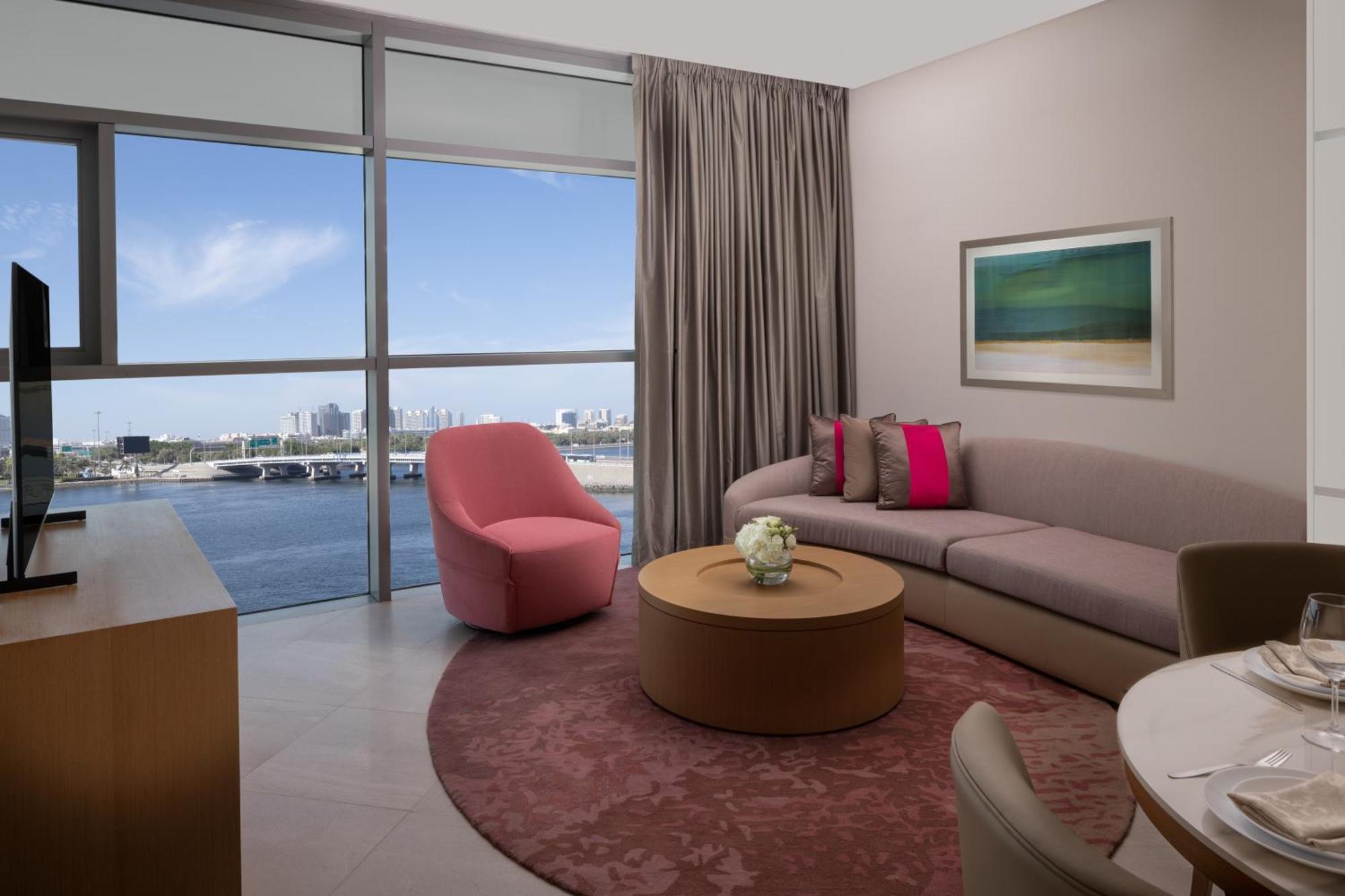 Hilton Dubai Creek Hotel & Residences Luaran gambar