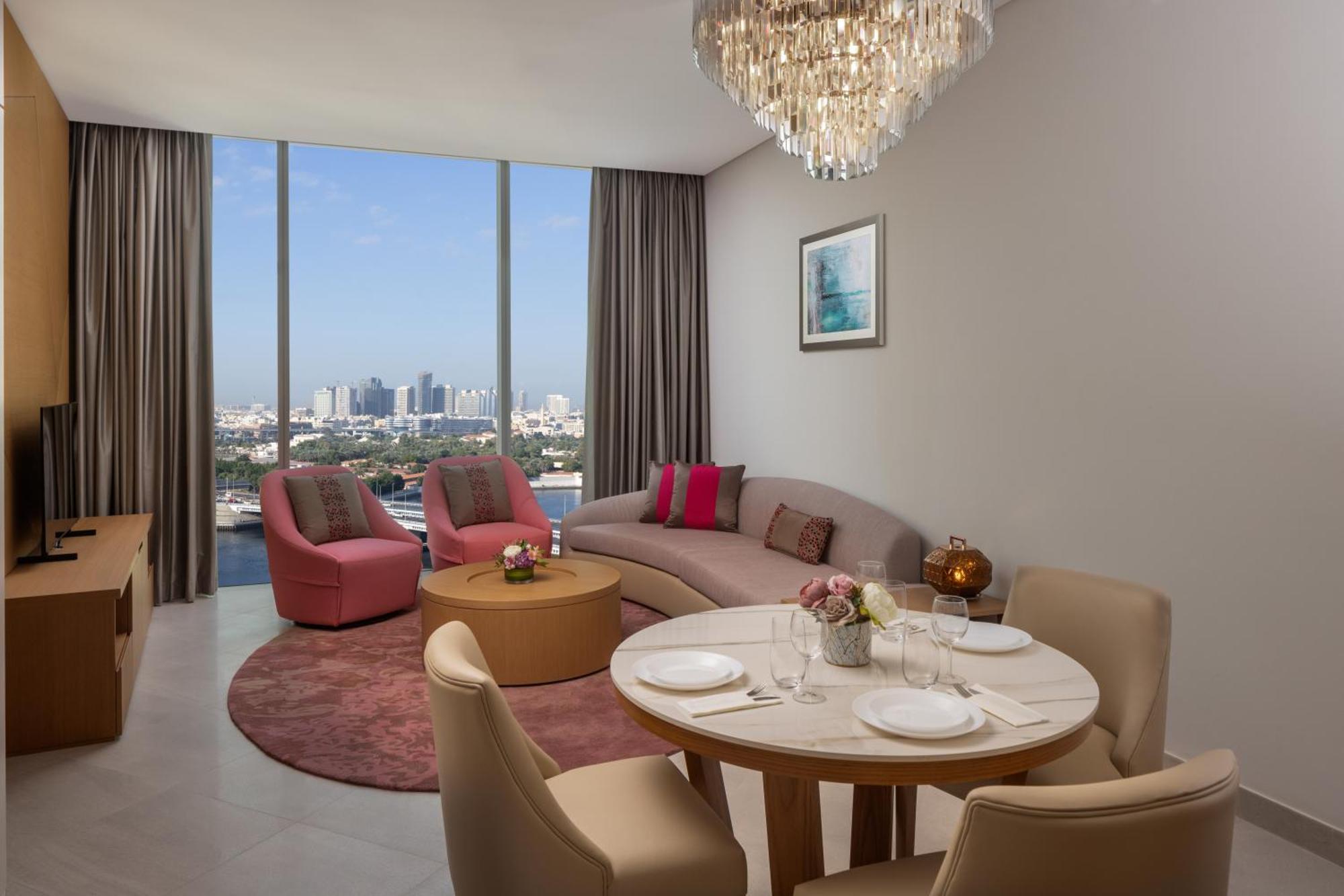 Hilton Dubai Creek Hotel & Residences Luaran gambar