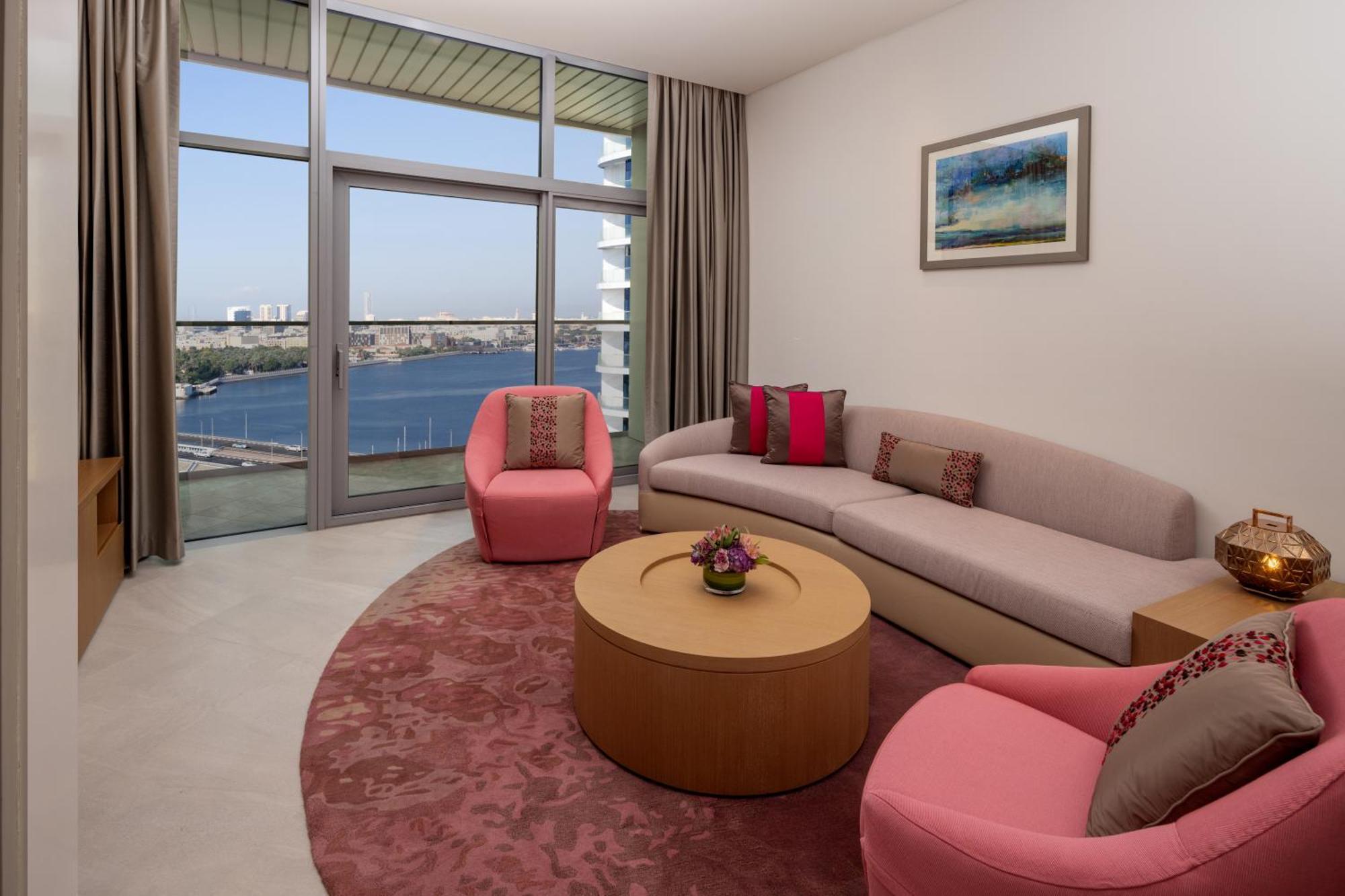 Hilton Dubai Creek Hotel & Residences Luaran gambar